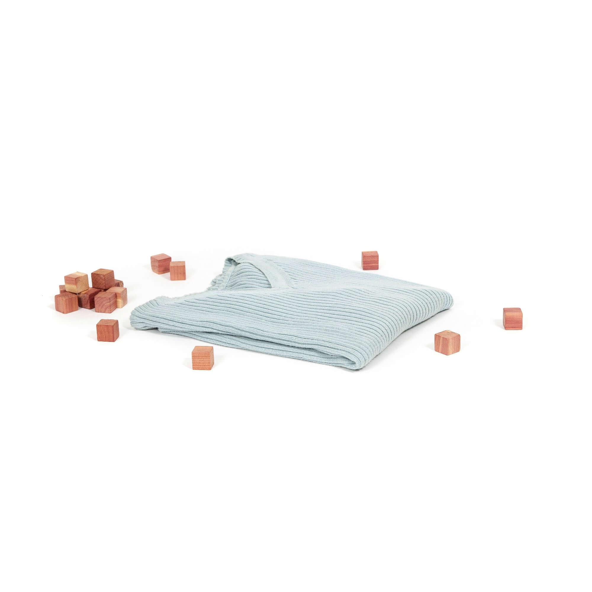 compactor-oregon-lot-de-16-cubes-antimites-en-c-dre-naturel image 2