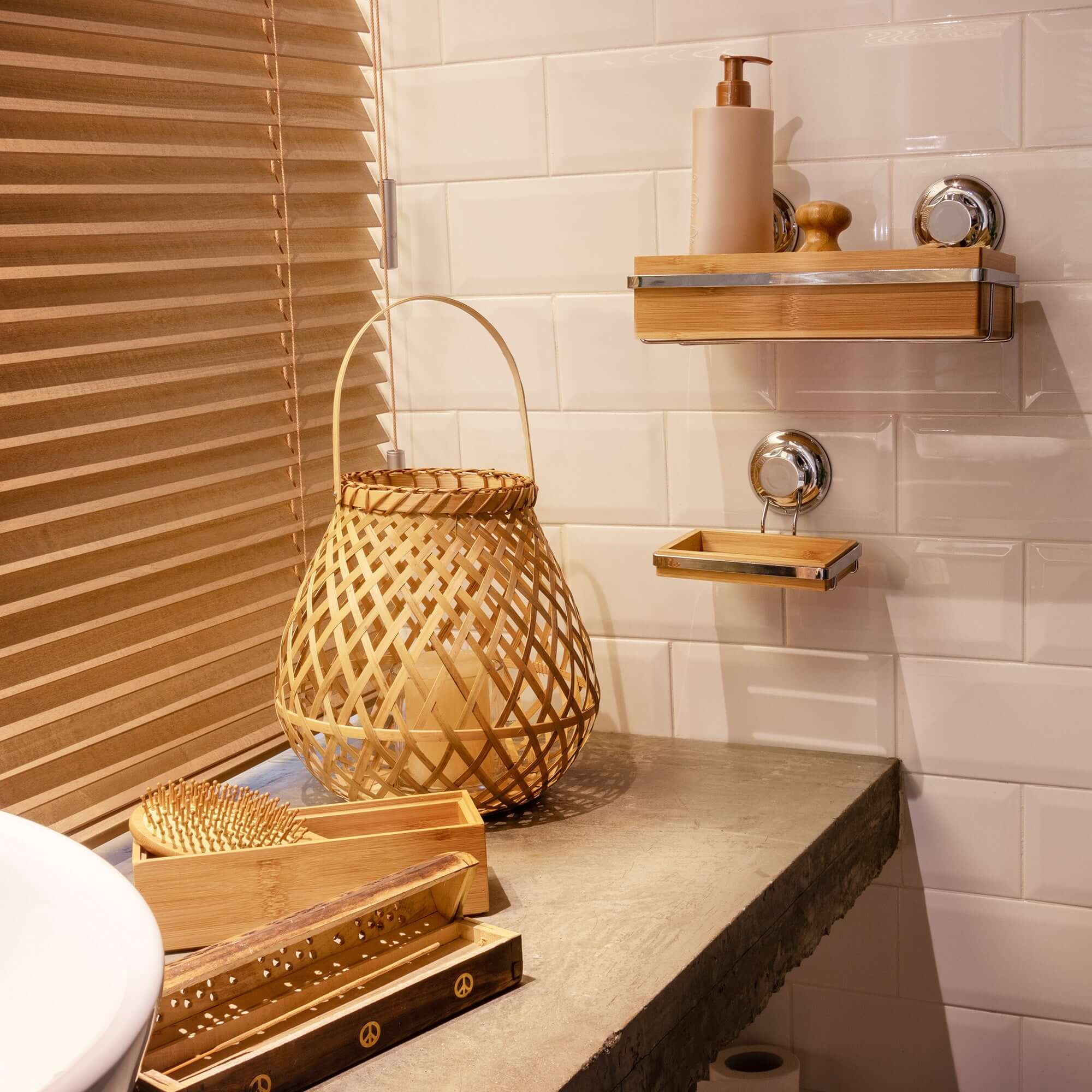 compactor-bestlock-spa-porte-savon-mural-ventouse-bambou-naturel-et-chrome image 6